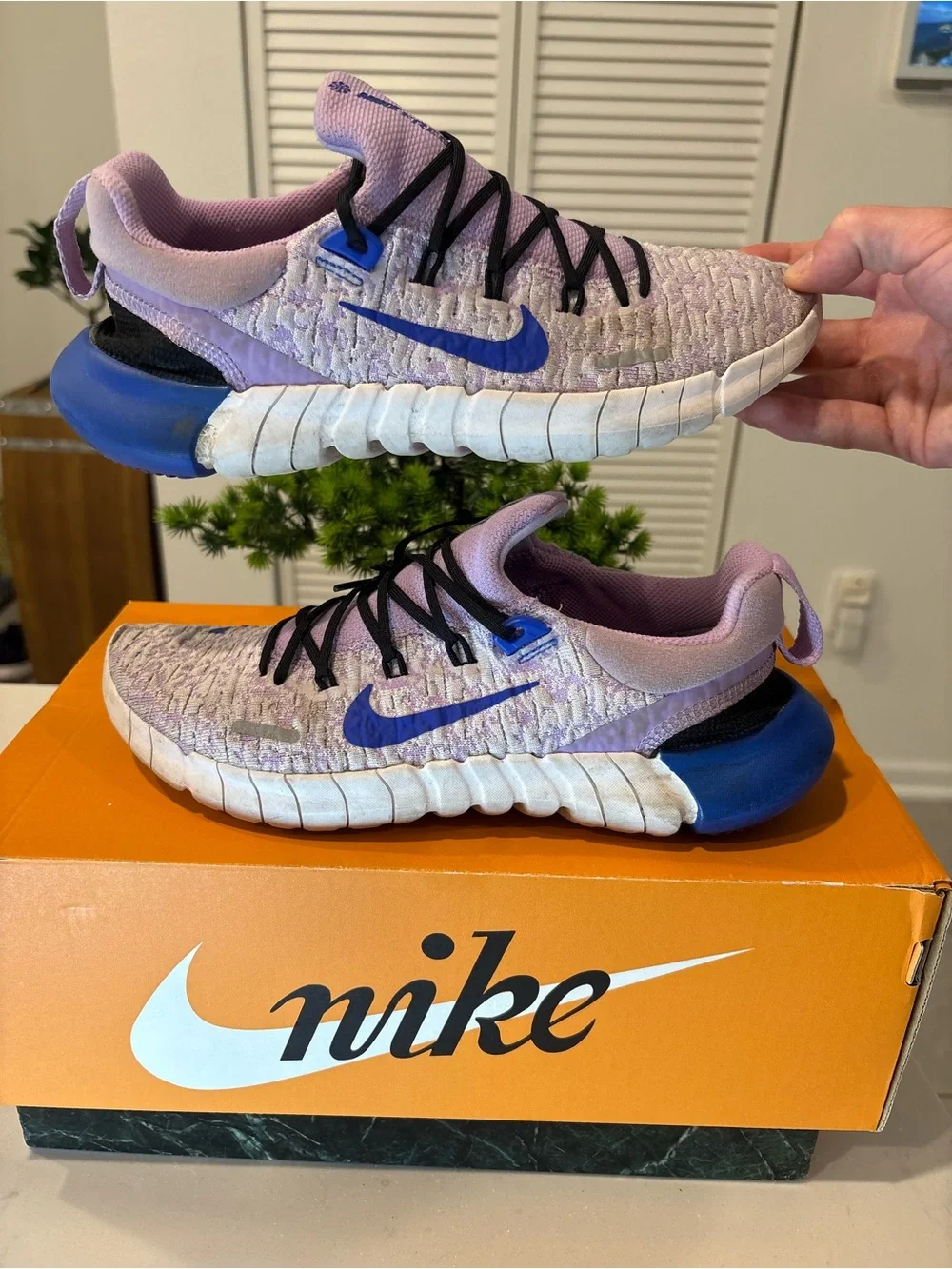 Nike Free Run Purple Running Shoes Rare Color Womens size 8